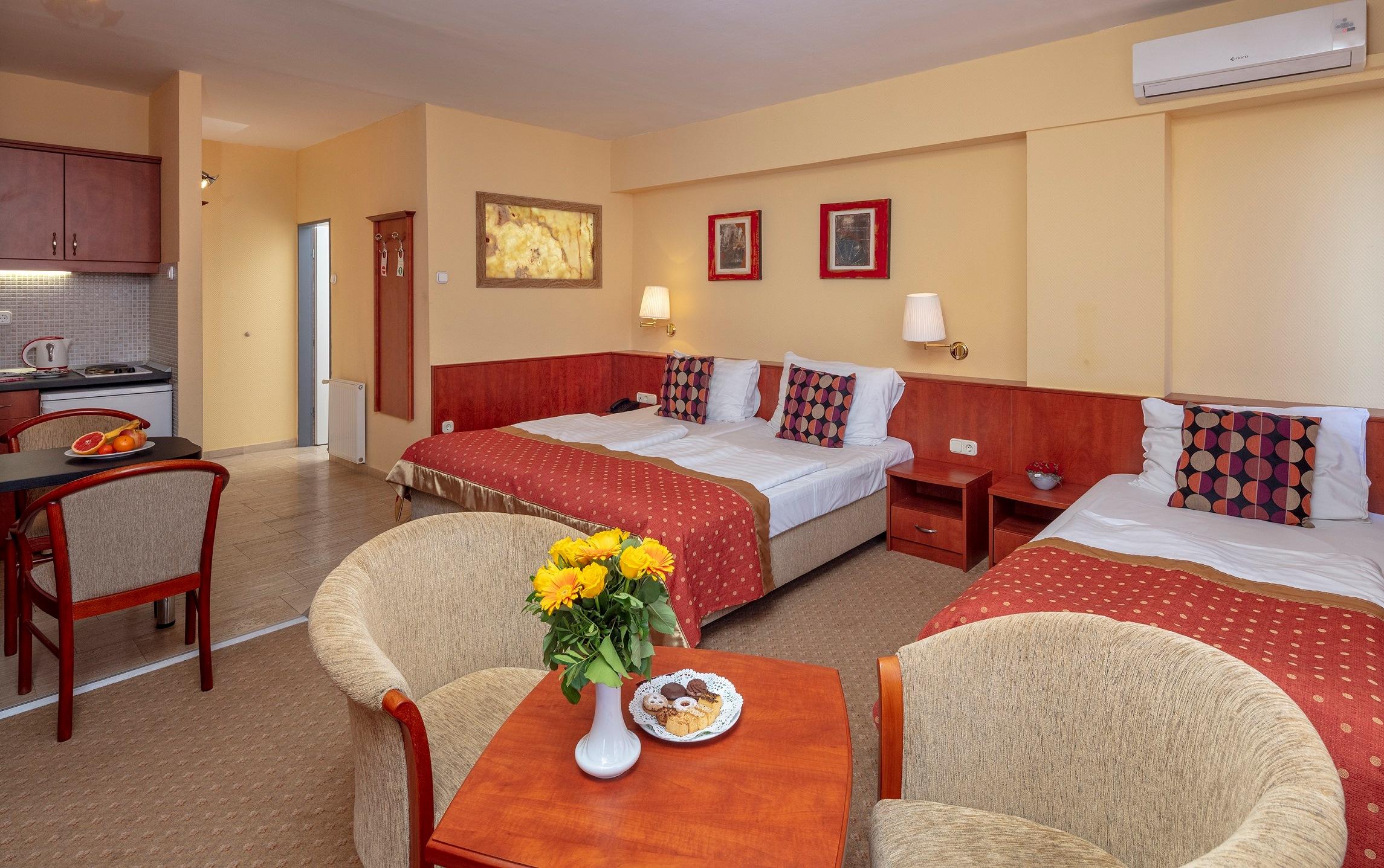 Hotel Charles Budapest Eksteriør bilde